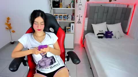 Snapshot of kitty_scoot chatting on 24, 10, 2025 kitty_scoot online show from 24, 10, 2025