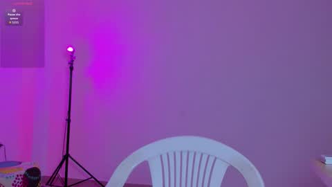 Snapshot of kitty_violet11 chatting on 3, 2, 2026 kitty_violet11 online show from 3, 2, 2026