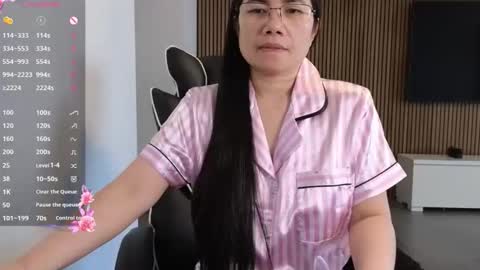 kittybabe0528 online show from 18, 5, 2026