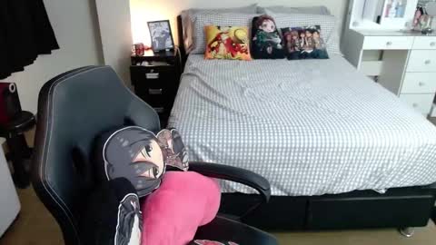 Isabel online show from 13, 2, 2025