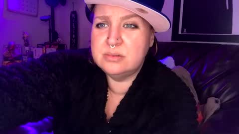Bella Blue BBW online show from 31, 12, 2024