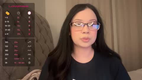 Snapshot of kittymia8 chatting on 14, 1, 2025 mia online show from 14, 1, 2025