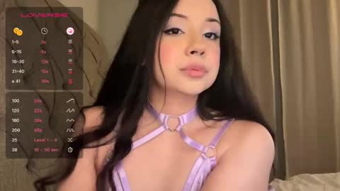 Snapshot of kittymia8 chatting on 15, 2, 2025 mia online show from 15, 2, 2025