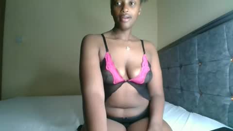 Snapshot of kittypettite chatting on 23, 9, 2025 Kittypettite online show from 23, 9, 2025