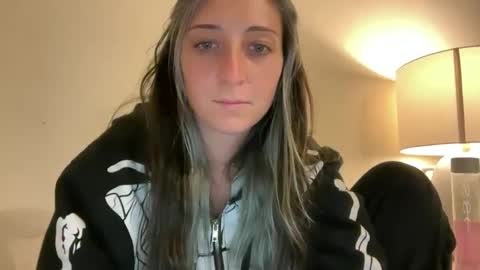 Snapshot of kittypurr79 chatting on 22, 12, 2024 kittypurr79 online show from 22, 12, 2024