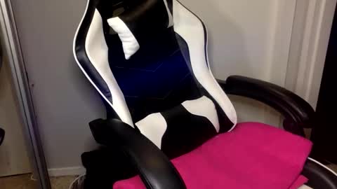 Kitty Sub online show from 5, 11, 2025