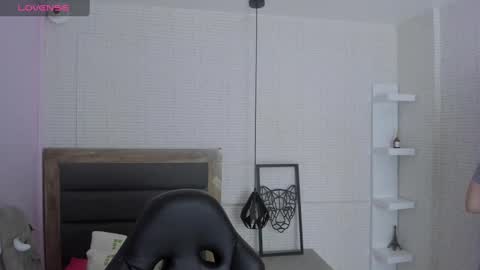 Snapshot of kittytimberlake chatting on 10, 1, 2025 K I T T Y online show from 10, 1, 2025