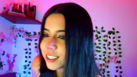 Snapshot of kittyuwu_ chatting on 27, 10, 2025 Kittyuwu  online show from 27, 10, 2025