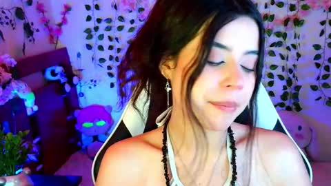 Kittyuwu  online show from 27, 11, 2025