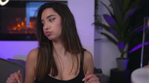 Erika online show from 23, 1, 2025