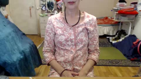 Snapshot of kiuminberry chatting on 12, 9, 2025 KiuminBerry online show from 12, 9, 2025
