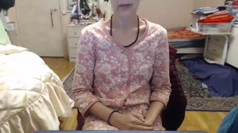 Snapshot of kiuminberry chatting on 25, 10, 2025 KiuminBerry online show from 25, 10, 2025