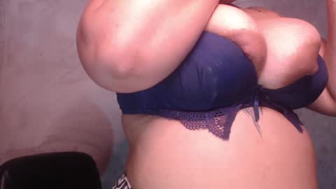 MARI -- ----   transmission forever today 10 pm time  colombia online show from 7, 12, 2024