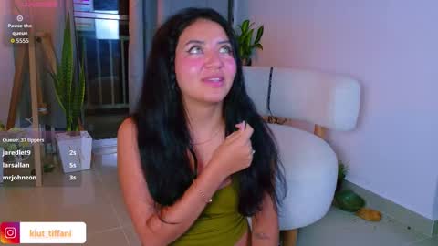  Tiffanii  online show from 19, 9, 2025