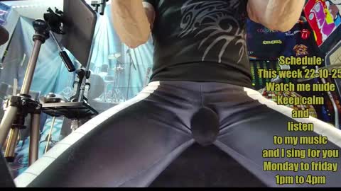 kiveuxmakeu online show from 26, 9, 2025