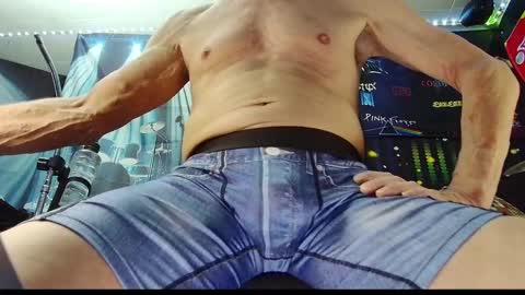 kiveuxmakeu online show from 1, 10, 2025