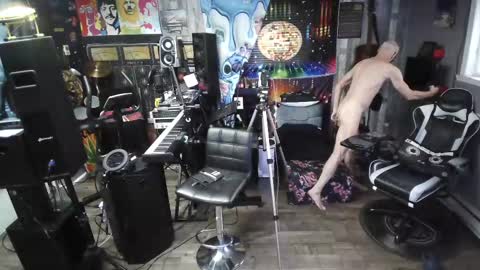 kiveuxmakeu online show from 7, 11, 2025