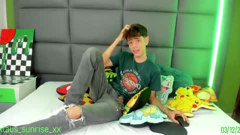Snapshot of klaus_sunrise_xx chatting on 4, 12, 2024 KLAUS online show from 4, 12, 2024