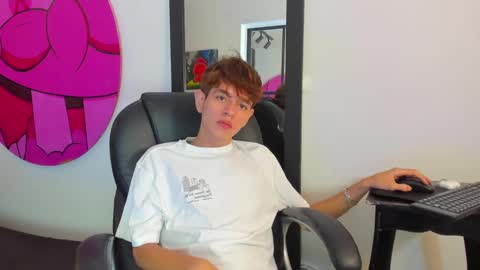 Snapshot of klaus_sunrise_xx chatting on 18, 1, 2025 KLAUS online show from 18, 1, 2025