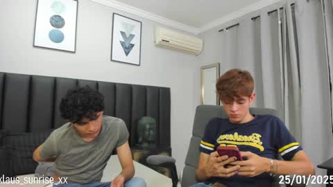 Snapshot of klaus_sunrise_xx chatting on 25, 1, 2025 KLAUS online show from 25, 1, 2025