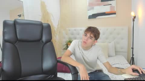 Snapshot of klaus_sunrise_xx chatting on 31, 1, 2025 KLAUS online show from 31, 1, 2025