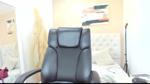 Snapshot of klaus_sunrise_xx chatting on 31, 1, 2025 KLAUS online show from 31, 1, 2025