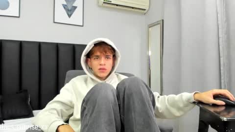 Snapshot of klaus_sunrise_xx chatting on 1, 2, 2025 KLAUS online show from 1, 2, 2025