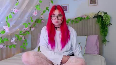 Klee online show from 14, 10, 2025