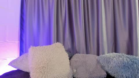 Snapshot of kleo_helenos chatting on 12, 4, 2026 KLEO online show from 12, 4, 2026