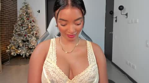 Christina online show from 12, 12, 2024