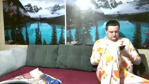 Snapshot of kleosnow chatting on 6, 4, 2026 Kleosnow online show from 6, 4, 2026