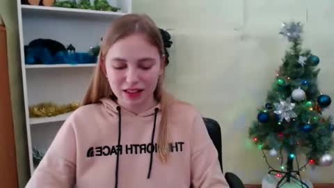 Snapshot of klerkarina chatting on 7, 12, 2024 klerkarina online show from 7, 12, 2024