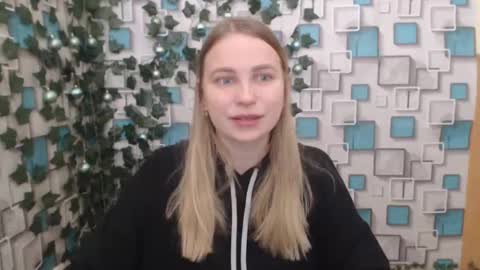 Snapshot of klerkarina chatting on 18, 12, 2024 klerkarina online show from 18, 12, 2024