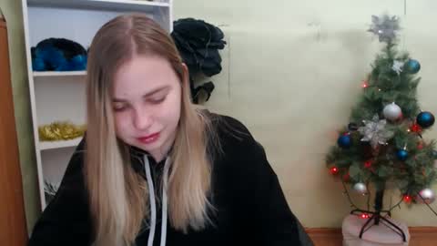 Snapshot of klerkarina chatting on 22, 12, 2024 klerkarina online show from 22, 12, 2024