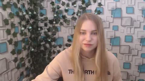 Snapshot of klerkarina chatting on 18, 1, 2025 klerkarina online show from 18, 1, 2025