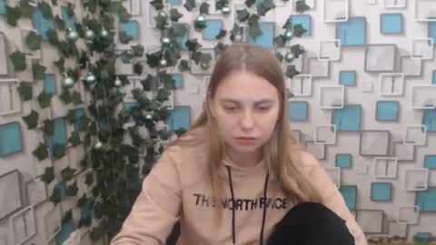 Snapshot of klerkarina chatting on 21, 1, 2025 klerkarina online show from 21, 1, 2025