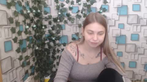 Snapshot of klerkarina chatting on 5, 2, 2025 klerkarina online show from 5, 2, 2025