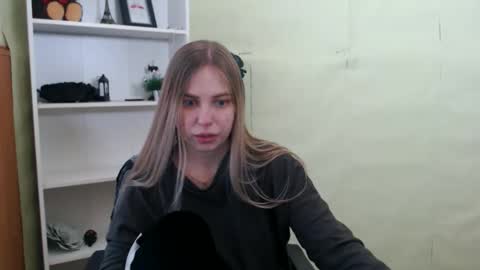 Snapshot of klerkarina chatting on 12, 2, 2025 klerkarina online show from 12, 2, 2025