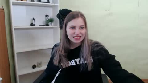 Snapshot of klerkarina chatting on 23, 2, 2025 klerkarina online show from 23, 2, 2025