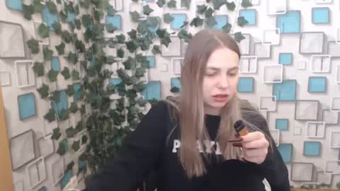 Snapshot of klerkarina chatting on 3, 3, 2025 klerkarina online show from 3, 3, 2025