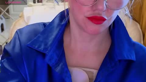 Snapshot of klitores chatting on 6, 2, 2025 ALYONA online show from 6, 2, 2025