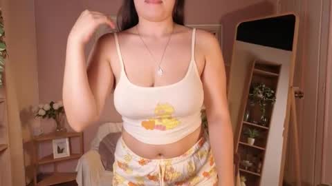 Snapshot of kloe222 chatting on 10, 11, 2025 kloe222 online show from 10, 11, 2025