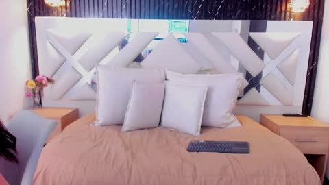  Kloe  online show from 7, 12, 2024