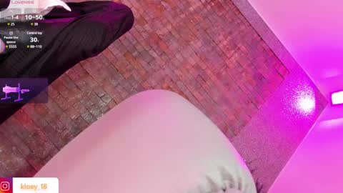 Kloey  online show from 30, 1, 2025