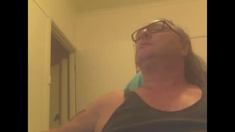 Snapshot of knobout chatting on 3, 12, 2024 knobout online show from 3, 12, 2024