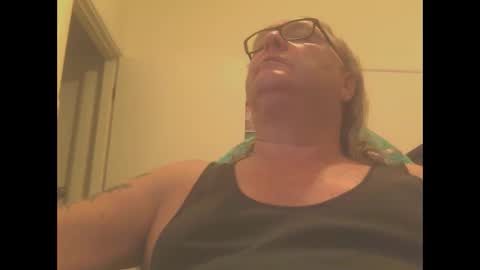 Snapshot of knobout chatting on 2, 1, 2025 knobout online show from 2, 1, 2025
