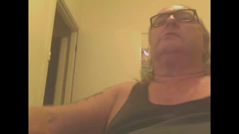 Snapshot of knobout chatting on 14, 1, 2025 knobout online show from 14, 1, 2025