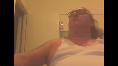 Snapshot of knobout chatting on 17, 1, 2025 knobout online show from 17, 1, 2025
