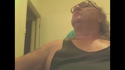 Snapshot of knobout chatting on 28, 1, 2025 knobout online show from 28, 1, 2025