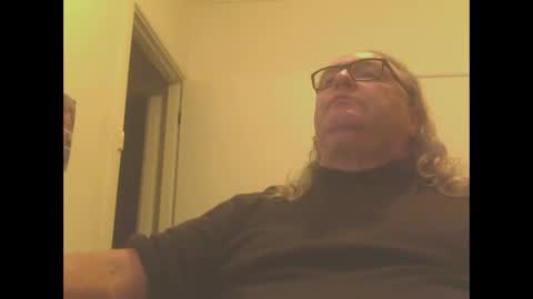 Snapshot of knobout chatting on 16, 2, 2025 knobout online show from 16, 2, 2025